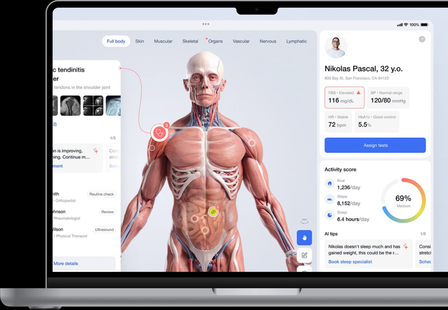 Previzualizare a platformei medicale Medelise pe un MacBook Pro — dashboard cu informații despre pacient, anatomie 3D interactivă și monitorizare a semnelor vitale